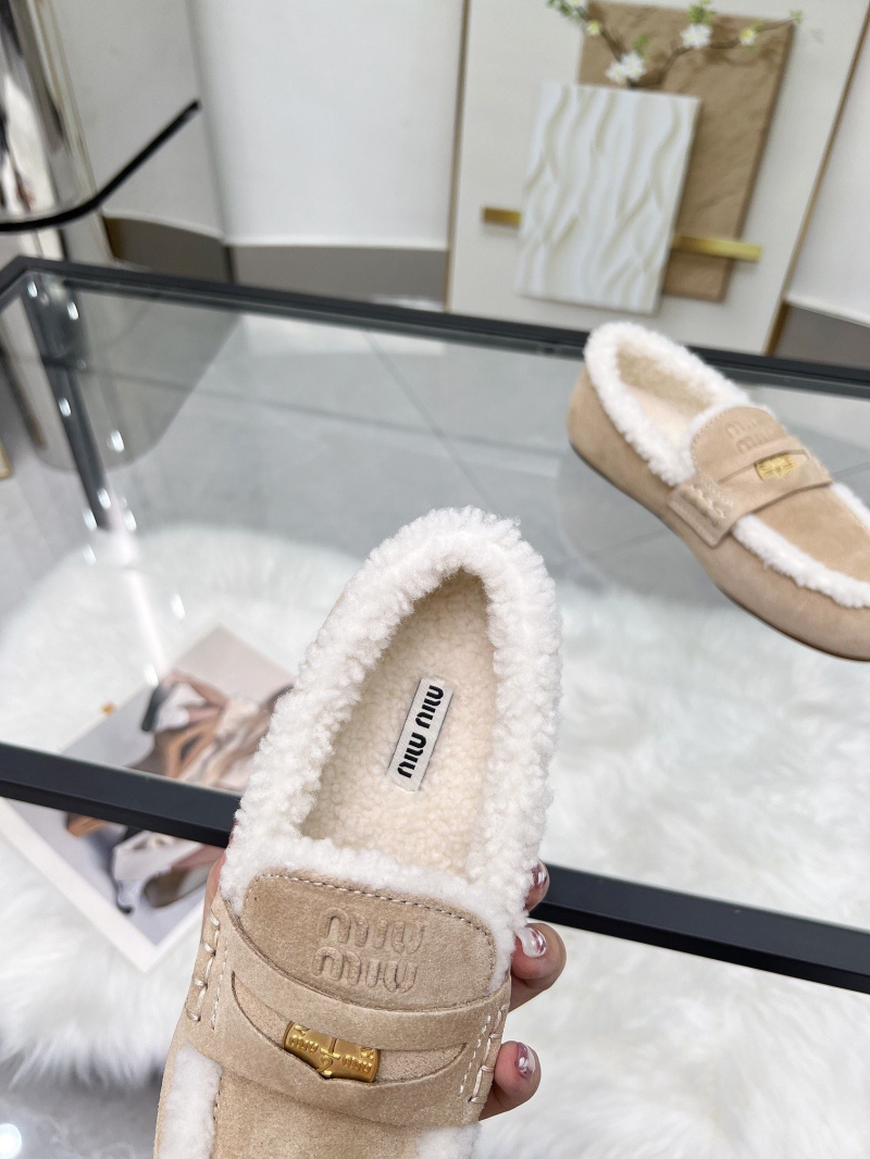 Miu Miu Casual Shoes